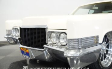 Unknown-Coupe-deville-1970-Cotillion-White-Tan-20