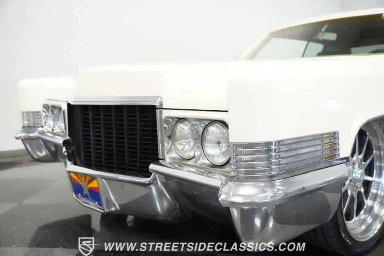 Unknown-Coupe-deville-1970-Cotillion-White-Tan-20
