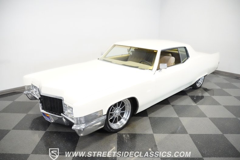 Unknown-Coupe-deville-1970-Cotillion-White-Tan-22