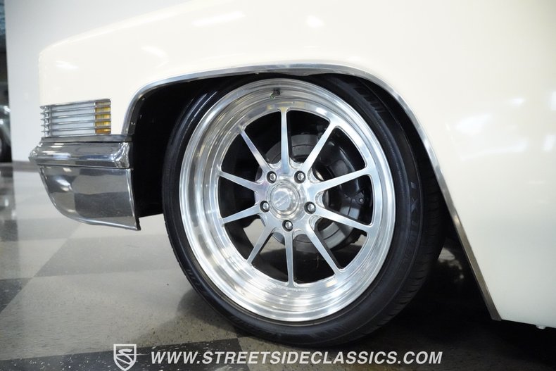 Unknown-Coupe-deville-1970-Cotillion-White-Tan-26