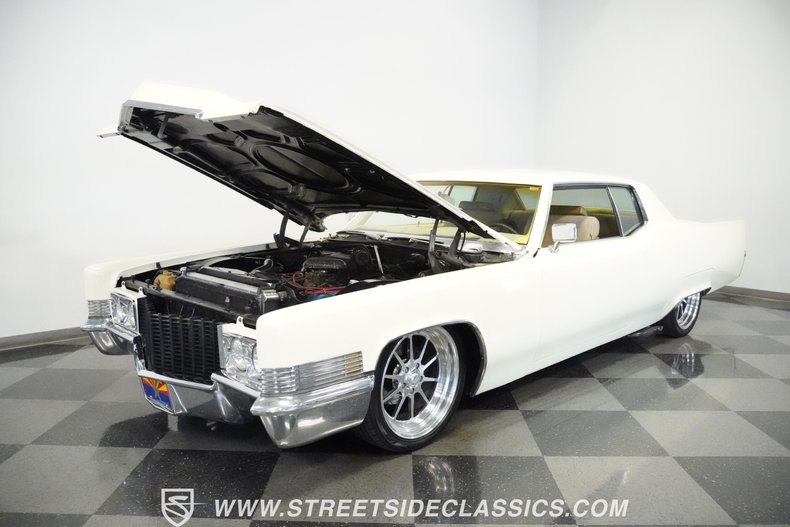 Unknown-Coupe-deville-1970-Cotillion-White-Tan-28