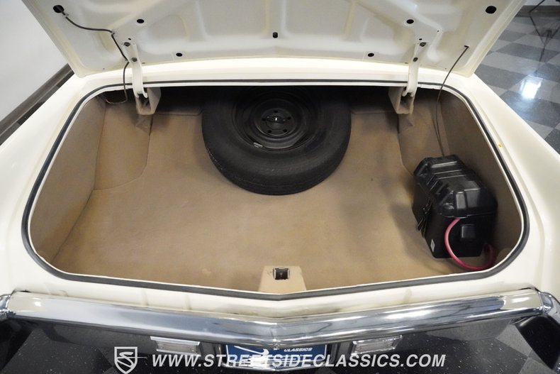 Unknown-Coupe-deville-1970-Cotillion-White-Tan-31