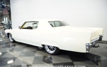 Unknown-Coupe-deville-1970-Cotillion-White-Tan-44