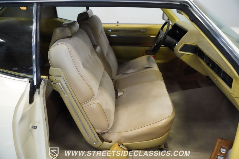 Unknown-Coupe-deville-1970-Cotillion-White-Tan-48