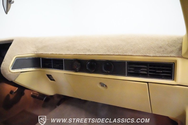 Unknown-Coupe-deville-1970-Cotillion-White-Tan-49