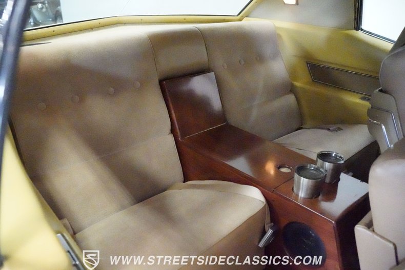 Unknown-Coupe-deville-1970-Cotillion-White-Tan-6