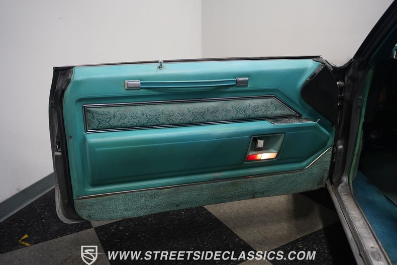 Unknown-Coupe-deville-1970-Matte-Gray-Medium-Turquoise-46