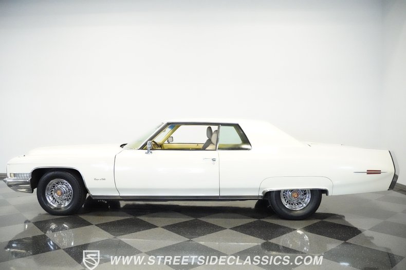 Unknown-Coupe-deville-1971-Casablanca-yellow-Tan