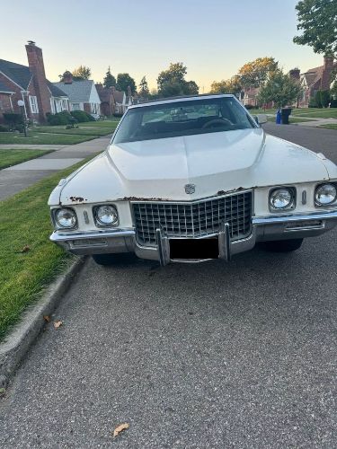Unknown-Coupe-deville-1971-White-Blue-1