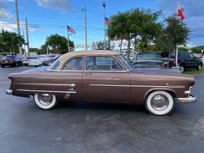Unknown-Crestline-1953-Brown-Brown-21