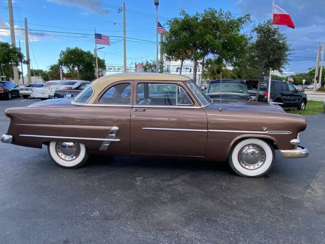 Unknown-Crestline-1953-Brown-Brown-23