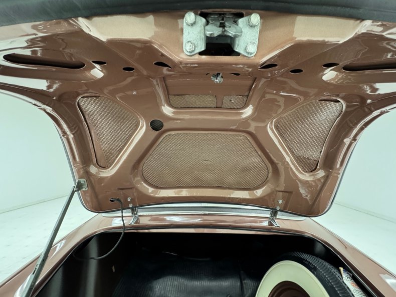 Unknown-Crestliner-1950-Brown-Metallic-Tan-39
