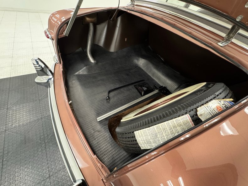 Unknown-Crestliner-1950-Brown-Metallic-Tan-42