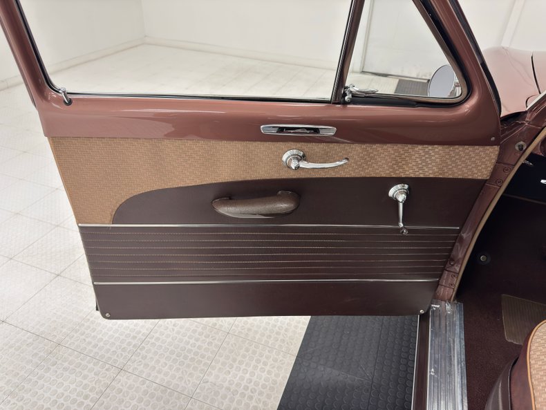 Unknown-Crestliner-1950-Brown-Metallic-Tan-43