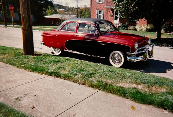 Unknown-Crestliner-1950-MaroonBlack-2