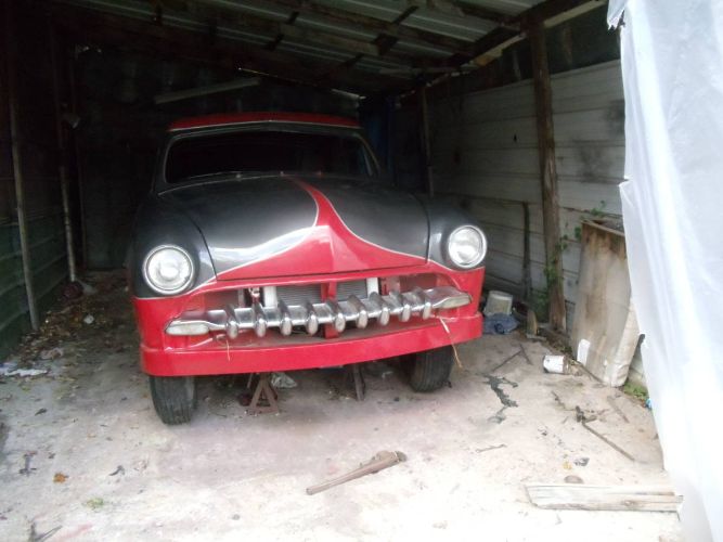 Unknown-Crown-victoria-1950-RedGray-12