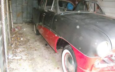 Unknown-Crown-victoria-1950-RedGray-13