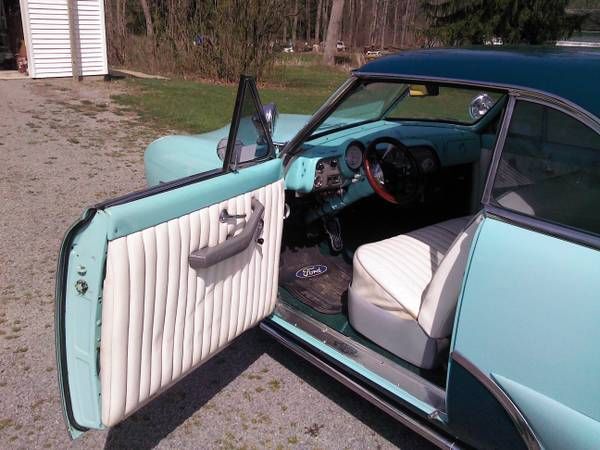 Unknown-Crown-victoria-1951-3