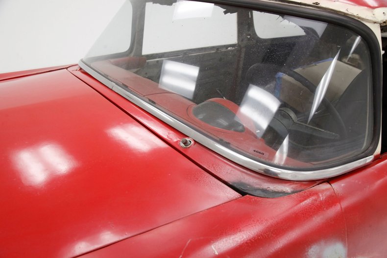 Unknown-Crown-victoria-1955-Red-Black-18