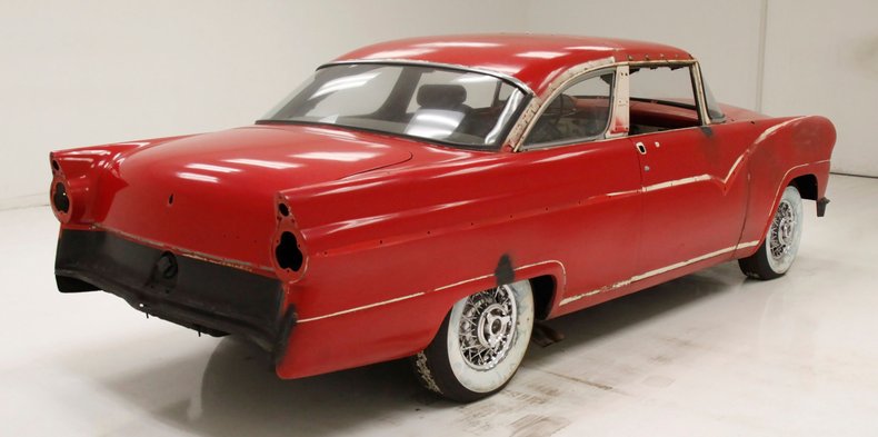 Unknown-Crown-victoria-1955-Red-Black-8