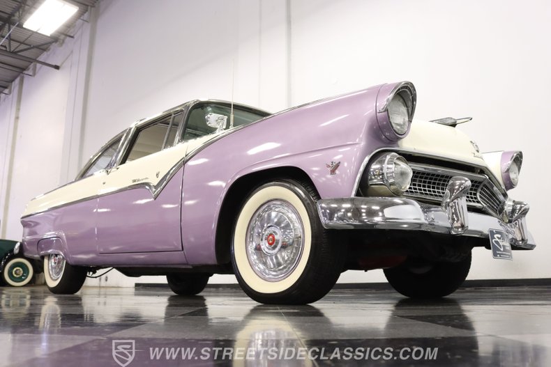 Unknown-Crown-victoria-1955-Regency-Purple-White-34