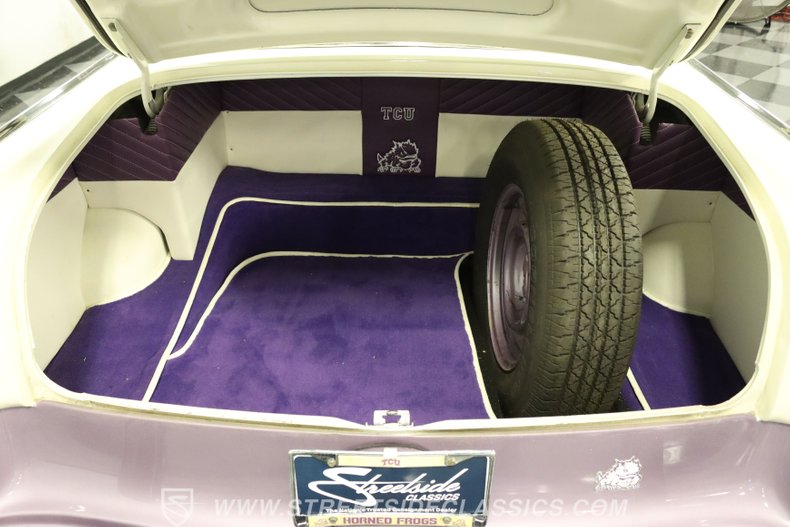 Unknown-Crown-victoria-1955-Regency-Purple-White-40