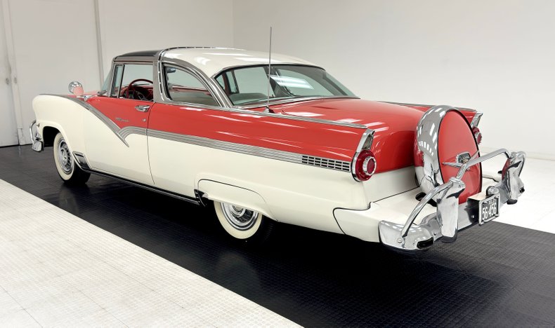 Unknown-Crown-victoria-1956-Fiesta-Red-Red-2