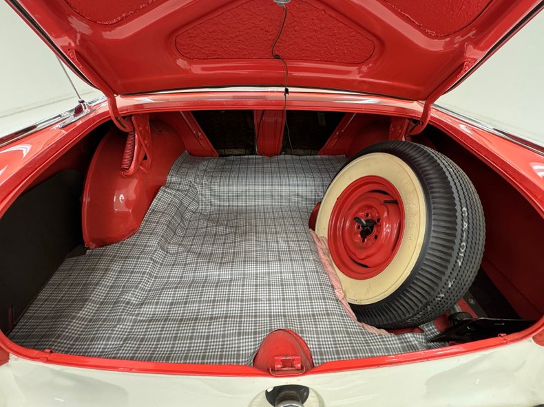 Unknown-Crown-victoria-1956-Fiesta-Red-Red-28