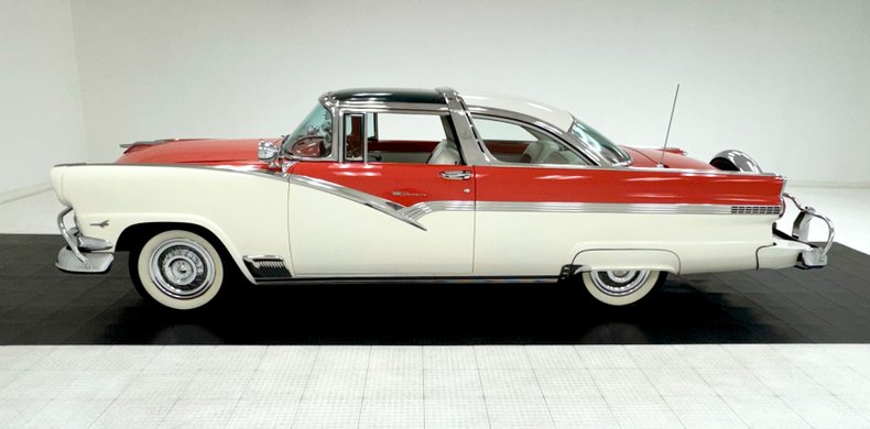 Unknown-Crown-victoria-1956-Fiesta-Red-Red