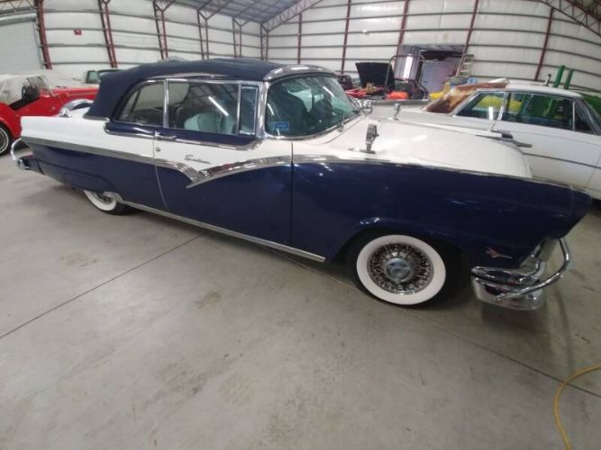 Unknown-Crown-victoria-1956-White-Blue-12
