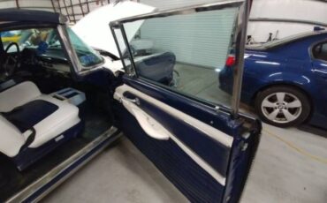 Unknown-Crown-victoria-1956-White-Blue-5