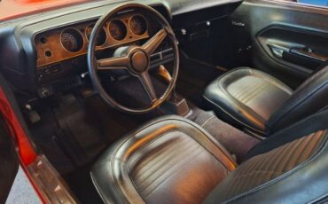 Unknown-Cuda-1970-Red-Black-11