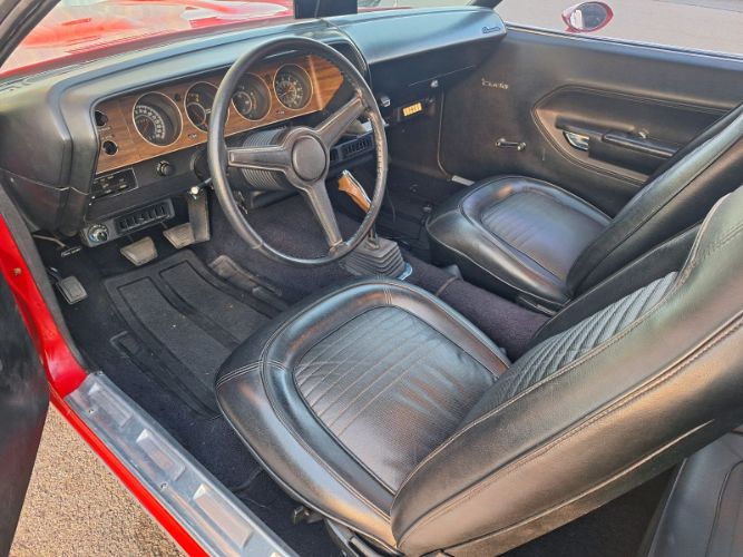 Unknown-Cuda-1970-Red-Black-12