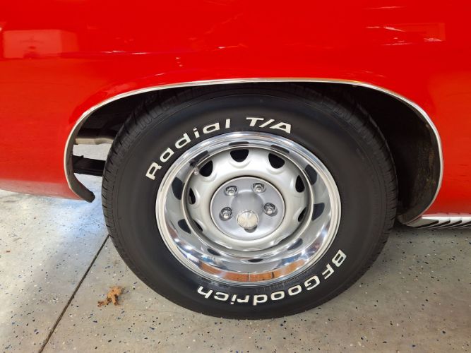 Unknown-Cuda-1970-Red-Black-8