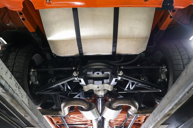 Unknown-Cuda-1970-Vitamin-C-Orange-Black-5