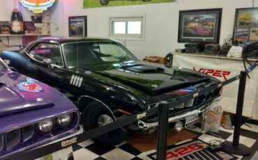 Unknown-Cuda-1971-Black