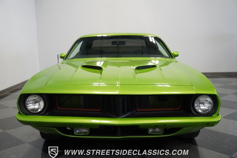 Unknown-Cuda-1972-Metallic-Green-Black-10