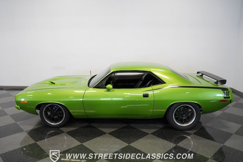 Unknown-Cuda-1972-Metallic-Green-Black-14