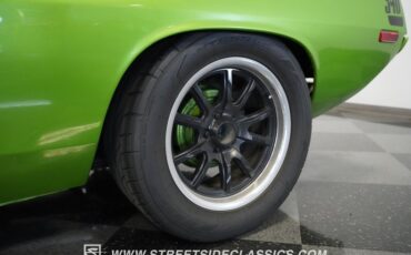 Unknown-Cuda-1972-Metallic-Green-Black-17