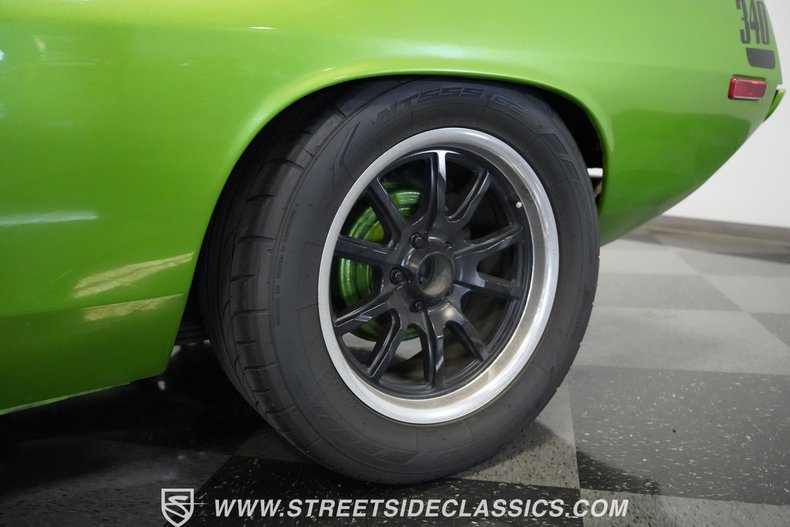 Unknown-Cuda-1972-Metallic-Green-Black-17