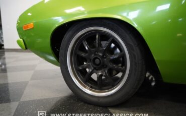 Unknown-Cuda-1972-Metallic-Green-Black-20