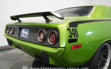 Unknown-Cuda-1972-Metallic-Green-Black-29