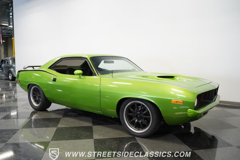 Unknown-Cuda-1972-Metallic-Green-Black-33