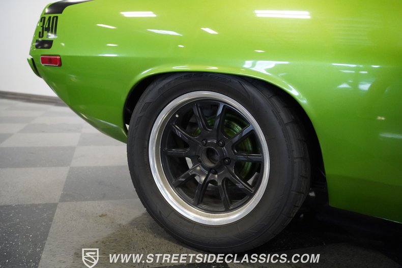 Unknown-Cuda-1972-Metallic-Green-Black-39