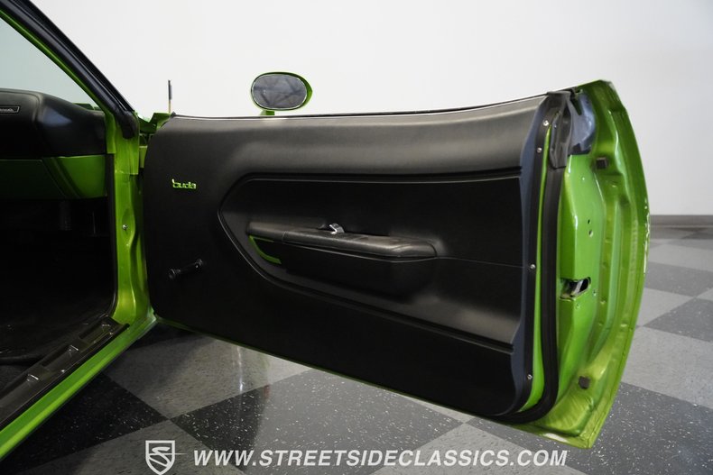 Unknown-Cuda-1972-Metallic-Green-Black-41