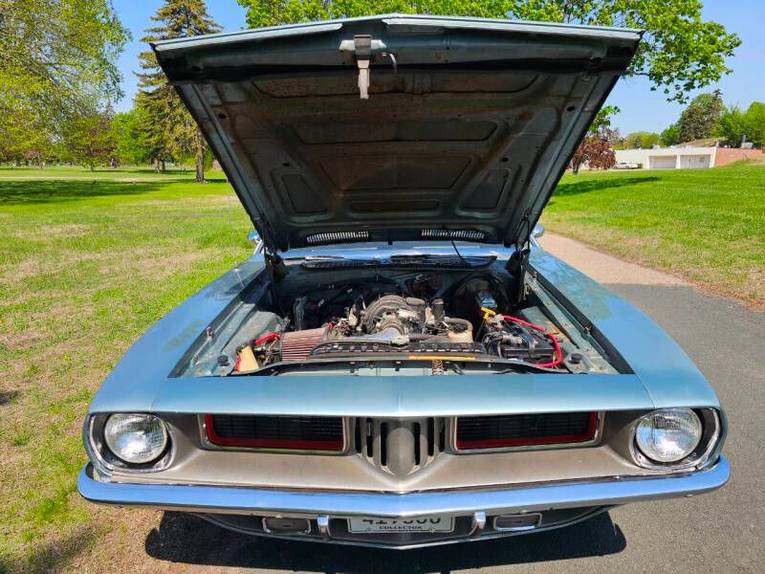 Unknown-Cuda-1972-silver-white-3