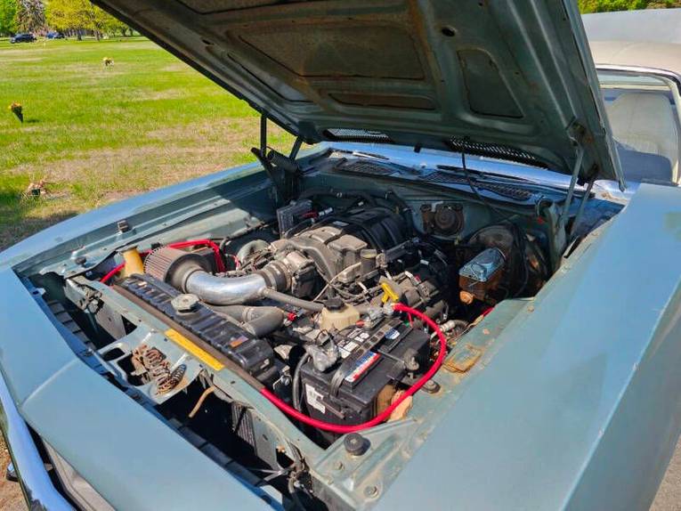 Unknown-Cuda-1972-silver-white-5