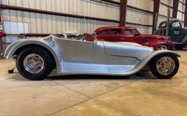 Unknown-Custom-1927-Mercedes-Silver-gray-15