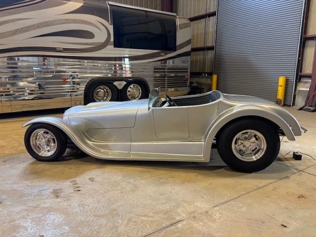 Unknown-Custom-1927-Mercedes-Silver-gray