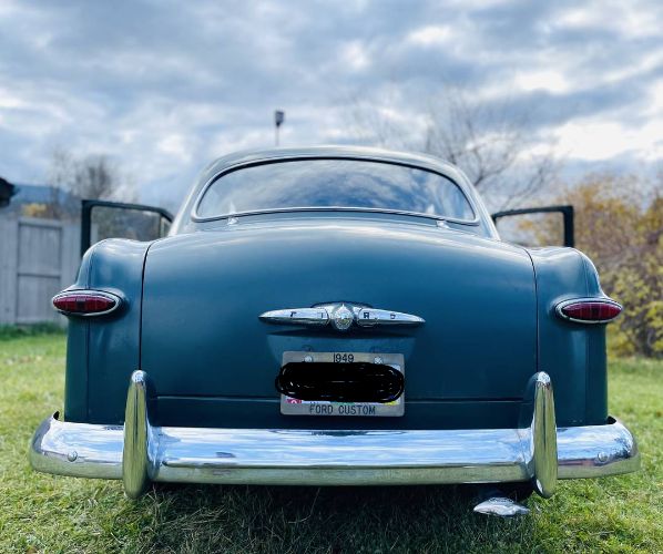 Unknown-Custom-1949-Green
